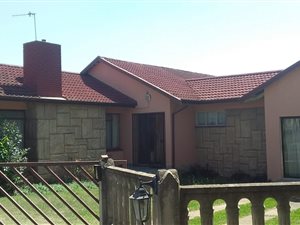4 Bed House in Ncandu Park