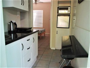 Bachelor apartment in Paradyskloof
