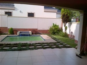 4 Bedroom Cluster in Melrose North