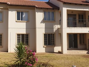 3 Bed House in Country View