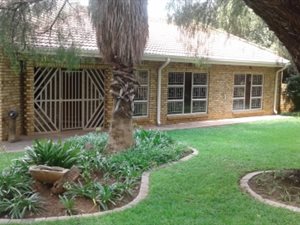 4 Bedroom House in Vanderbijlpark SE4