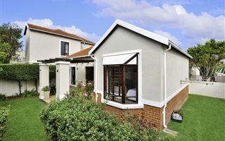 2 Bedroom Townhouse in Sunninghill