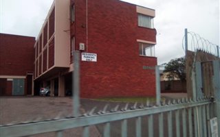 1 Bedroom Flat in Montclair