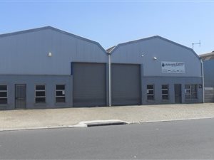 680 m² Industrial space in Okavango Park
