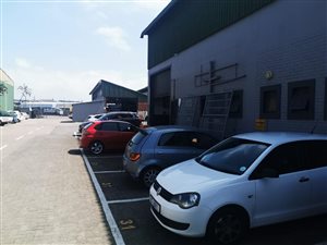 210 m² Commercial space in Jacobs