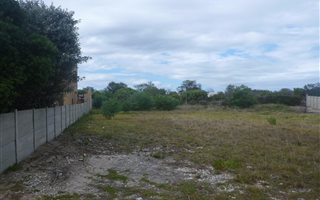 1006 m² Land available in Franskraalstrand