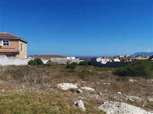 979 m² Land available in Pelican Heights
