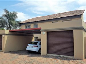 2 Bed Townhouse in Willow Park Manor