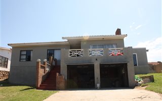 3 Bedroom House in Fairview