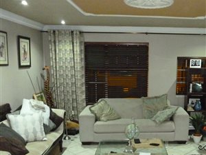 2 Bed Townhouse in Alan Manor