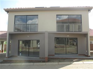3 Bed Townhouse in Jackaroo Park