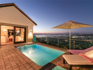 4 Bed House in Pezula Golf Estate