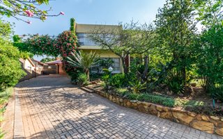 8 Bedroom House in Rant en Dal