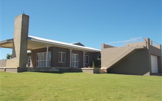 4 Bedroom House in Vaal Dam