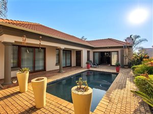 3 Bed House in Bronberg