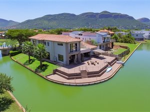 3 Bed House in The Islands Estate