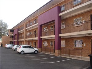 1 Bed Apartment in Elandsfontein AH