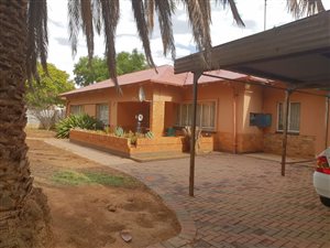 5 Bedroom House in Meiringspark
