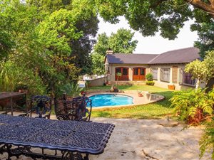 5 Bed House in Constantia Park