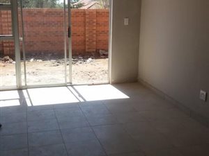 2 Bedroom Apartment in Montana Park