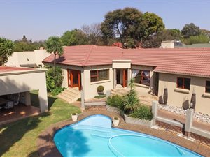 4 Bed House in Edenglen