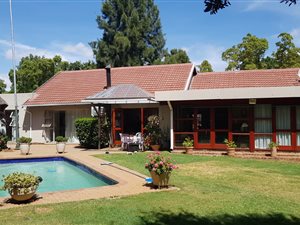 4 Bed House in Noordwyk