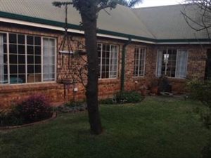 3 Bed Simplex in Lyttelton Manor
