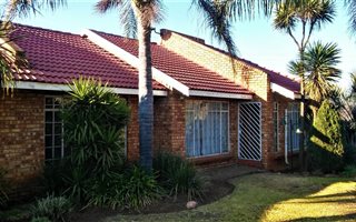 3 Bedroom House in Dersley