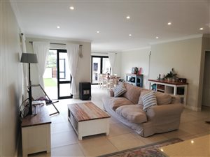 3 Bed Apartment in Kelderhof Country Village