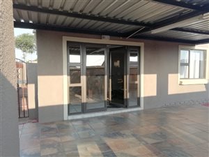3 Bed House in Alra Park