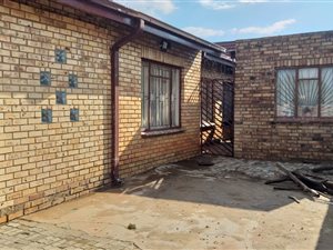 3 Bed House in Jouberton