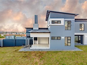 3 Bed House in Midstream Meadows