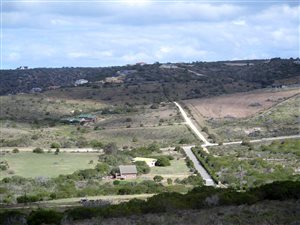 825 m² Land available in Island View
