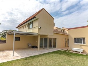 3 Bed Townhouse in Sunningdale
