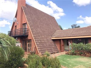 4 Bed House in Oberholzer