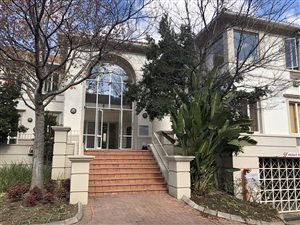 527 m² Commercial space in Sandhurst