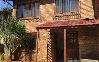 2 Bedroom Townhouse in Klopperpark