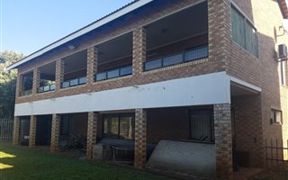 4 Bedroom House in Marina Beach