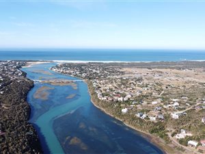 8537 m² Smallholding in Kenton-on-Sea