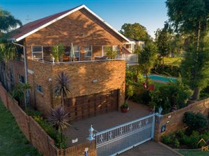 5 Bed House in Selcourt