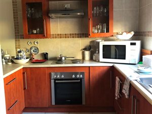 3 Bed Simplex in Bedford Park
