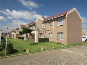 3 Bed Townhouse in Whitney Gardens