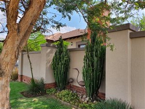 3 Bed House in Midlands Estate