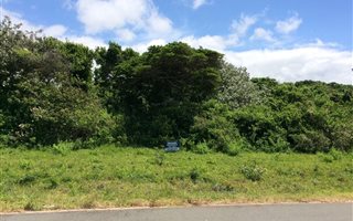 878 m² Land available in Cintsa