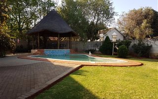 4 Bedroom House in Monument Heights