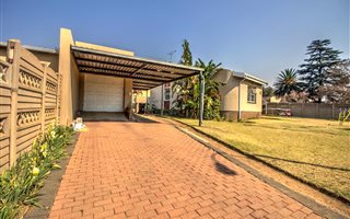 3 Bedroom House in Birchleigh