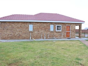 2 Bed House in Lehae