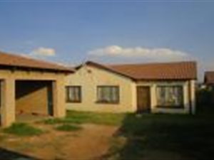 3 Bed House in Tasbet Park