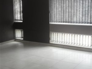 Bachelor apartment in Humewood