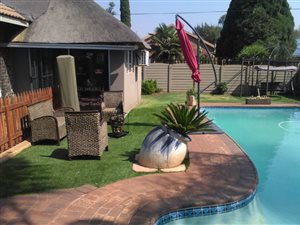3 Bed House in Edelweiss